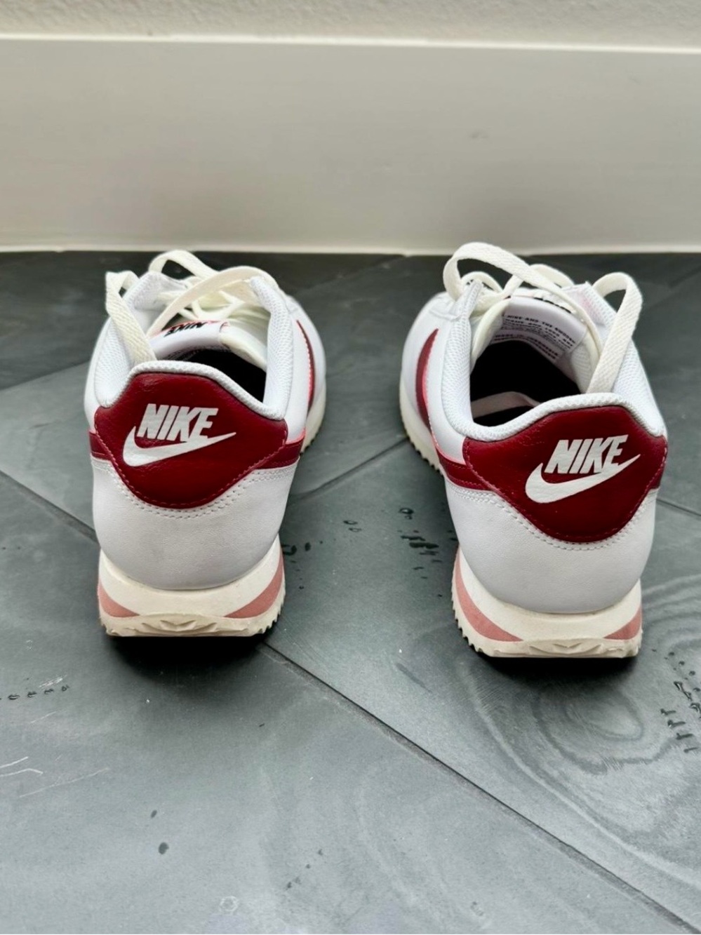 Nike Classic Cortez Sneakers - White, red and salmon. Women’s US 9.5/Men’s US 8 - Picture 3 of 4